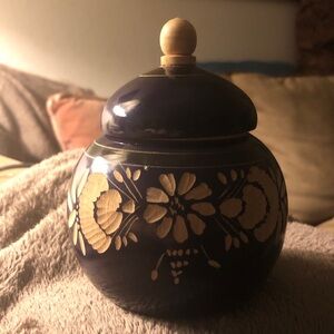 🇲🇽Signed! Purple Decorative Wooden Jar- 88A  $25 or $20 w/offer